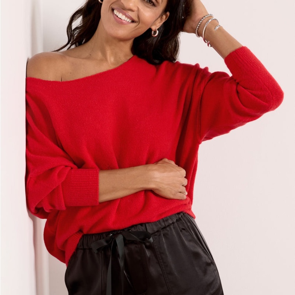 Evereve Jessie Red Off-the-Shoulder Pullover